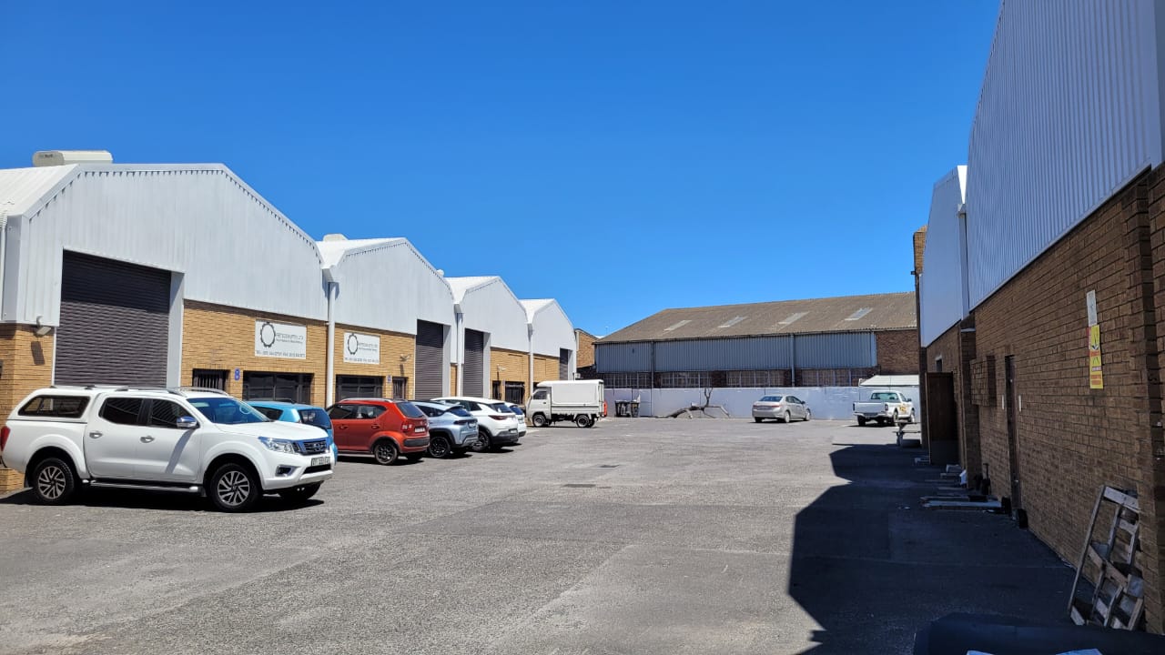 To Let commercial Property for Rent in Montague Gardens Western Cape